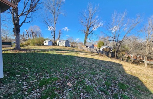 Lawrenceburg House | 3 Bed, 1 Bath