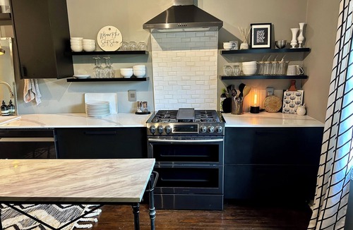 Norman House | 3 bed, 2.5 bath in historic quiet neighborhood