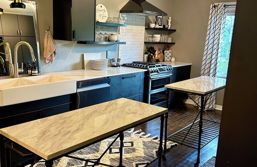Norman House | 3 bed, 2.5 bath in historic quiet neighborhood