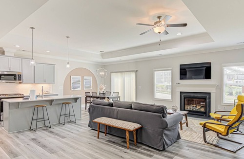 Whitsett House | 3 Bed/ 2 bath centrally located.