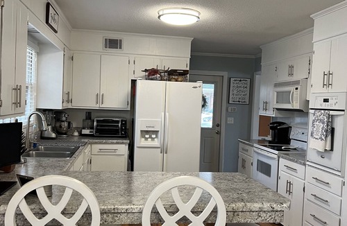 Montclair House | 3 Bed/2 Bath Home for Master's Rental Located 2 Miles from Course