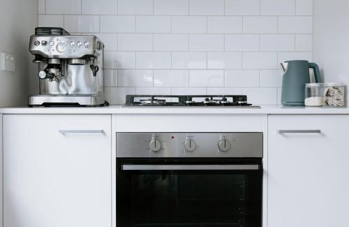 Sale Villa | 3 Bed, 2 Bath Home in Sale