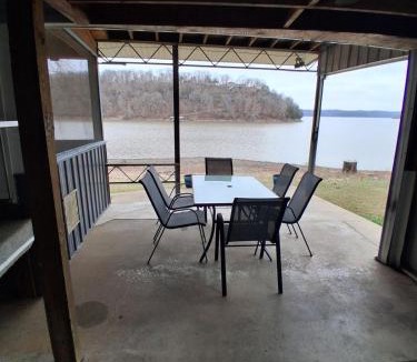 Wyandotte House | 3 bed 2 bath House on Grand Lake