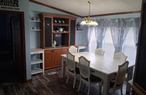 Wyandotte House | 3 bed 2 bath House on Grand Lake