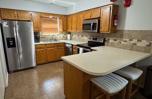 Grove House | 3-bed 2- bath house on Wolf Creek w/grill, deck, full kitchen, washer and dryer