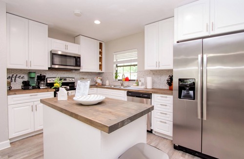 Riverview House | 3 BED 2 BATH Huge Yard Pet Friendly! In Riverview
