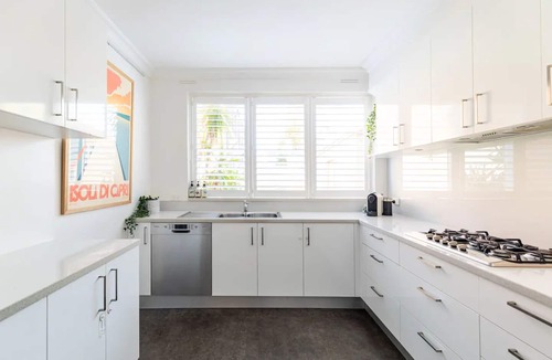 Elwood Apartment | 3 Bed 2 Bath Large, Melb GP Accomodation