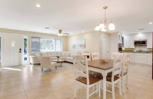 North Palm Beach House | 3 Bed, 2 Bath - North Palm Beach!