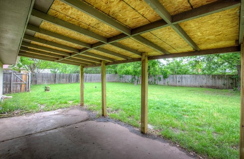 Commerce House | 3 bed 2 bath near the College