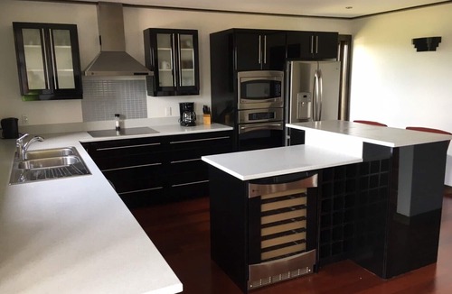 Fairview House | 3 Bed/2 Bath Open plan home close to Golf Course