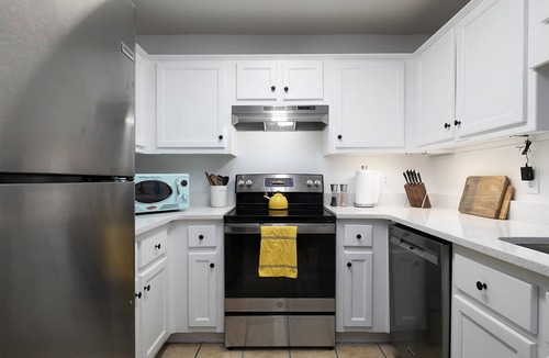 Mount Berry House | 3 Bed 2 Bath Renovated Cozy Rustic Home