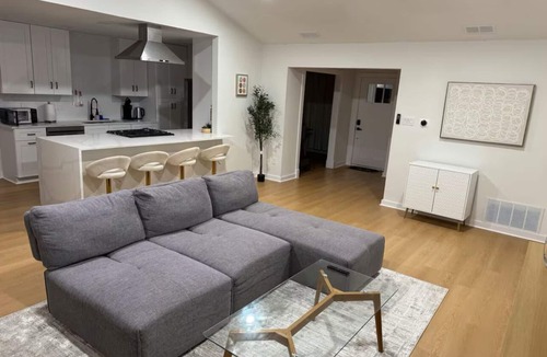 North Austin Civic Association House | 3 Bed/2Bath Austin home with cool outdoor space near the Domain and Q2 Stadium