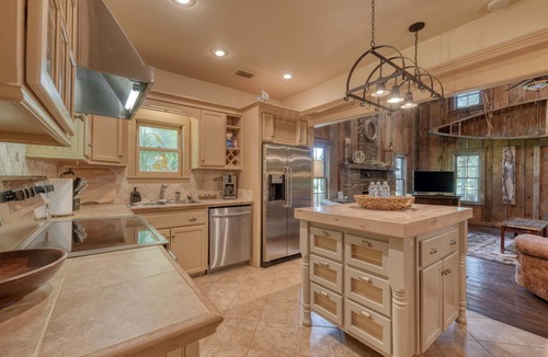 Choestoe Cabin | 3 Bed/3.5 Bath on the River, Firepit, Firetable, CornHole, Amazing Location!