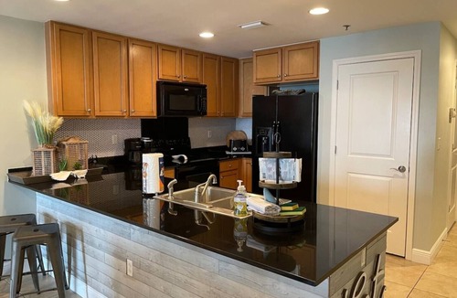 Panama City Beach Hotel | 3 bed/3 ba - Sterling Breeze - PCB