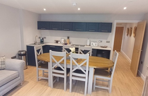 Ely Apartment | 3 bed, 3 bath apartment, can be split into 3 units