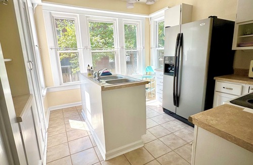 Cape Girardeau House | 3 Bed 3 Bath Beautiful Historic District Within Walking Downtown Cape Girardeau