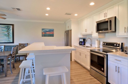 Meadows Condo | 3 Bed 3 Bath Condo @ Bayfront Suites - CLEANING FEE INCLUDED (Non-Waterfront)