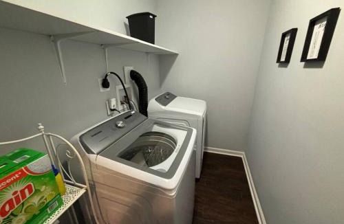 Gainesville Apartment | 3 bed 3 bath home Dtown Gainesville