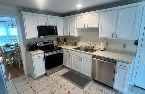 Charlestown House | 3 bed/3 bath Summer & Sept-May Rental