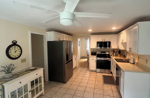 Charlestown House | 3 bed/3 bath Summer & Sept-May Rental