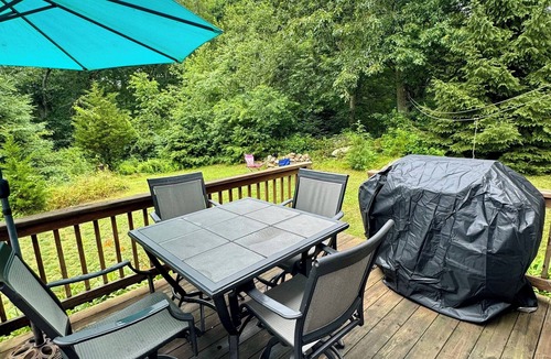 Charlestown House | 3 bed/3 bath Summer & Sept-May Rental