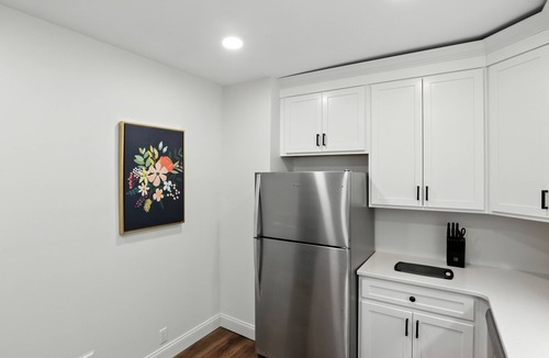 North Buffalo Apartment | 3 Bed + AC + Driveway Parking + Free Washer/Dryer located in North Buffalo