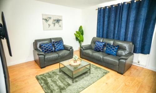 Langley Marish House | 3-Bed Base for Windsor & Heathrow