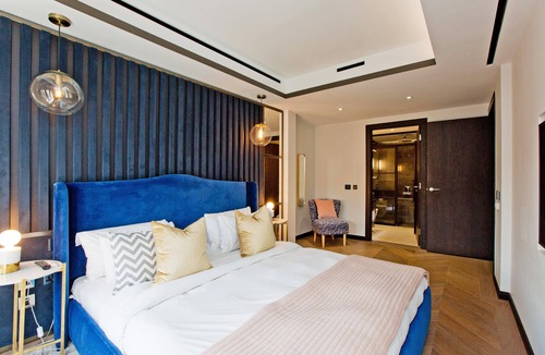 Soho Apartment | 3-bed Deluxe 413