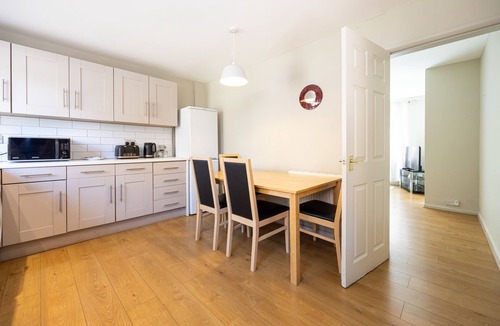 Didsbury House | 3-Bed | Didsbury M20 | Parking | Long Stays