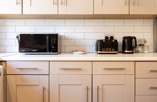 Didsbury House | 3-Bed | Didsbury M20 | Parking | Long Stays