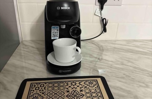 Rednal House | 3-Bed Home, Sleeps 8, Ideal for Large Groups