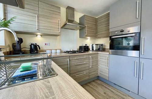 Castle Bromwich House | 3 Bed House: HS2 | NEC | BHX