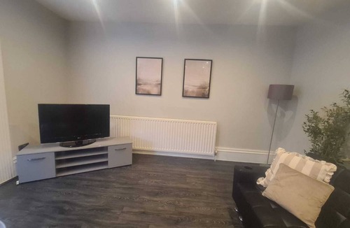 South Shields House | 3 Bed House - Pool View