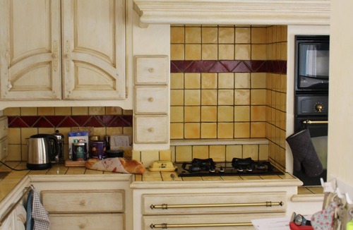 Carcassonne Villa | 3 bed House with own pool within walking distance of Carcassonne City Centre.