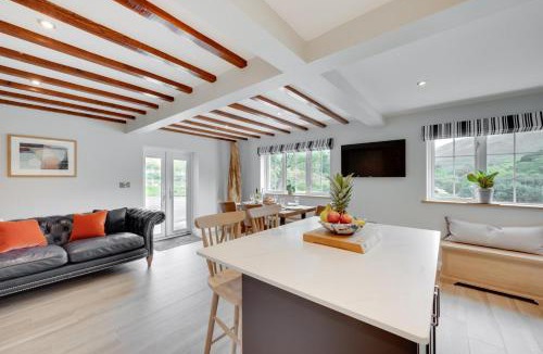 Ysbyty Ystwyth House | 3 Bed in Aberystwyth oc-bow297