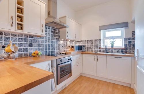 Bainbridge House | 3 Bed in Bainbridge oc-ds1026