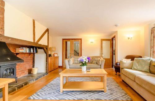 Bretforton House | 3 Bed in Bretforton 89477