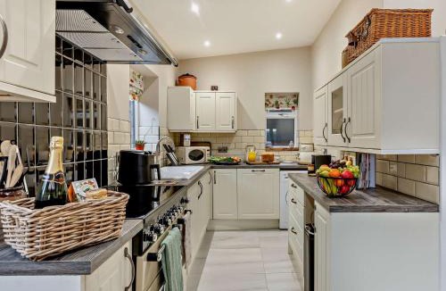 Nordley House | 3 Bed in Bridgnorth 94532