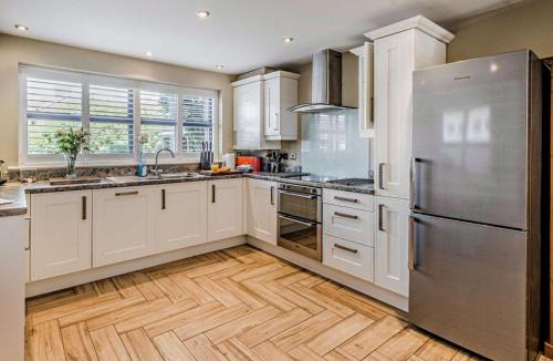 New Forest District House | 3 Bed in Brockenhurst oc-55301