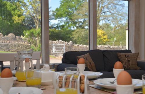 Rickford House | 3 Bed in Burrington 58129