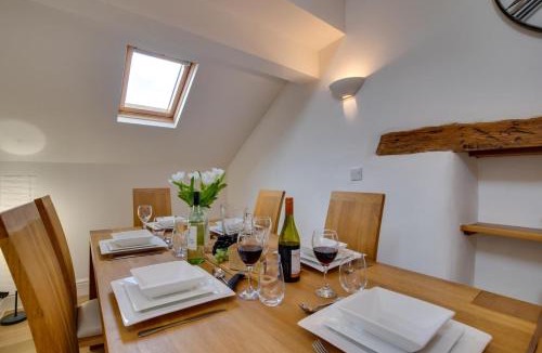 Cark House | 3 Bed in Cark In Cartmel oc-gl090