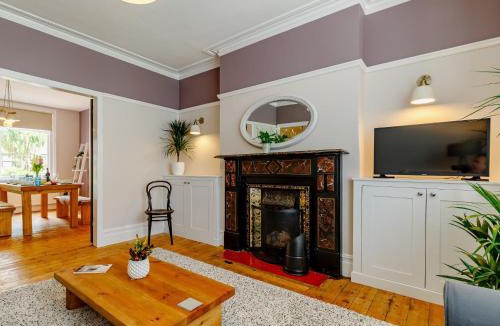 Chapel en le Frith House | 3 Bed in Chapel-En-Le-Frith 88180