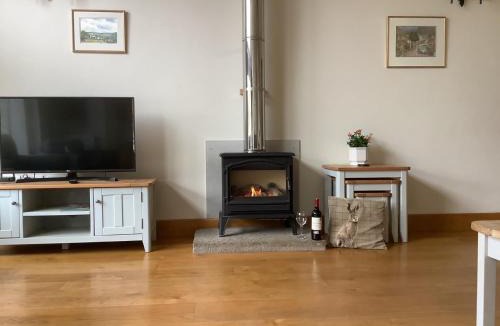 Rickford House | 3 Bed in Cheddar 58129