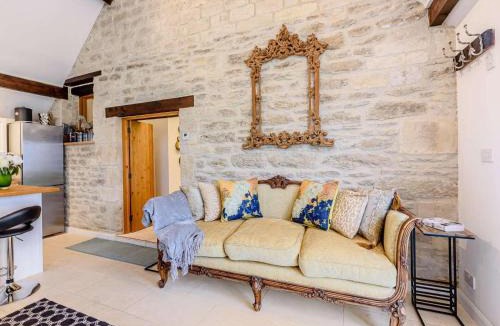 Chippenham House | 3 Bed in Chippenham oc-77334