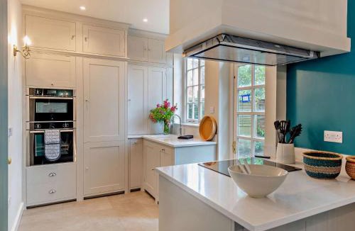 Dedham House | 3 Bed in Dedham 94016