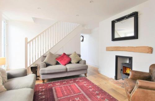 Sandgate House | 3 Bed in Folkestone 75607