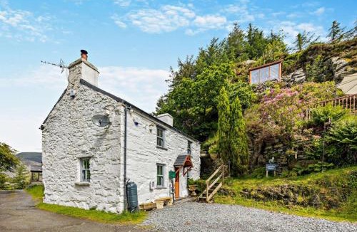 Rhiwbryfdir House | 3 Bed in Fucheswen oc-c29607