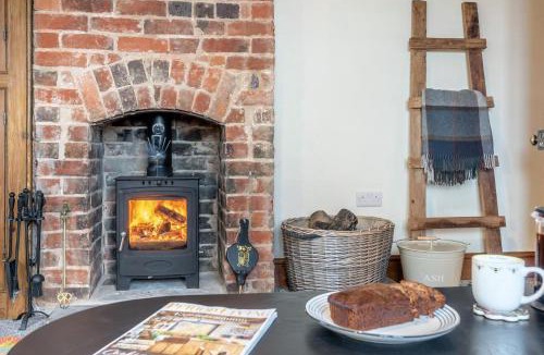 Welby House | 3 Bed in Fulbeck oc-v33643