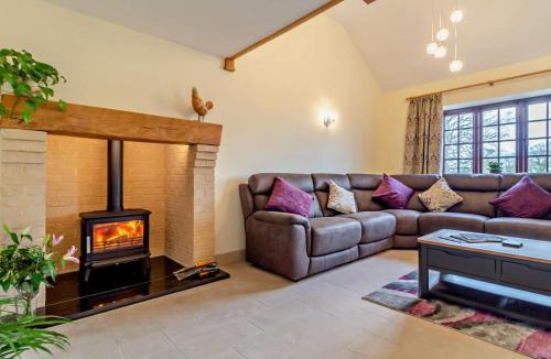 Repps with Bastwick House | 3 Bed in Great Yarmouth oc-94054