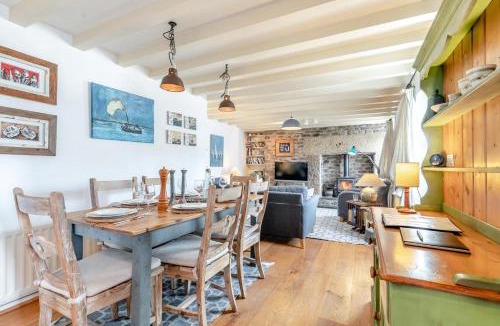 Helford House | 3 Bed in Helford oc-hccott